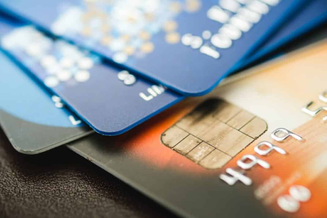 Comment contester un débit carte bancaire pour utilisation frauduleuse