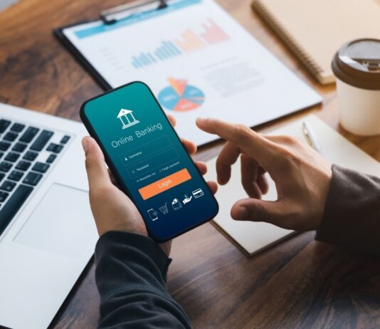 Comptes bancaires en ligne gratuits : ce qu’il faut savoir comptes bancaires en ligne définition