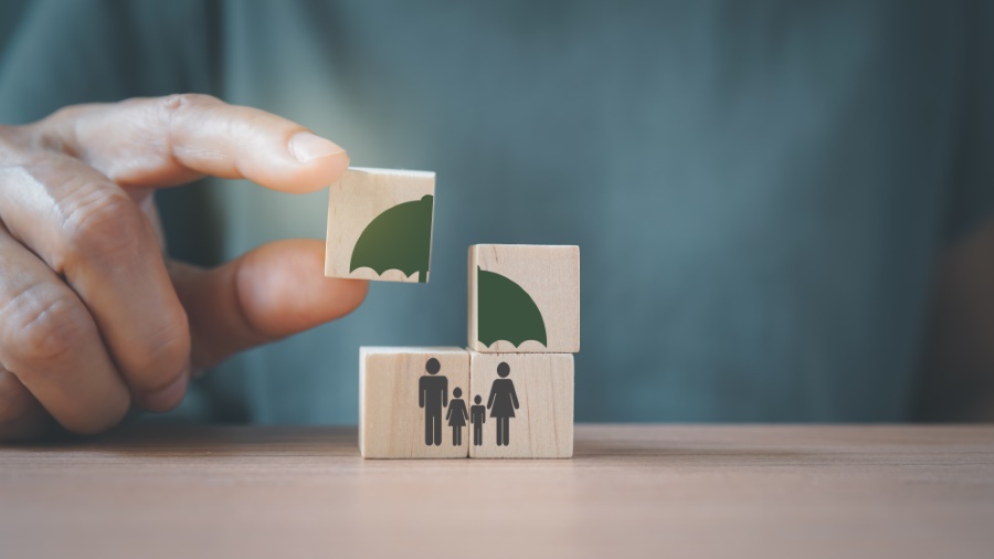 L'âge et l'assurance vie : existe-t-il une limite pour souscrire ?